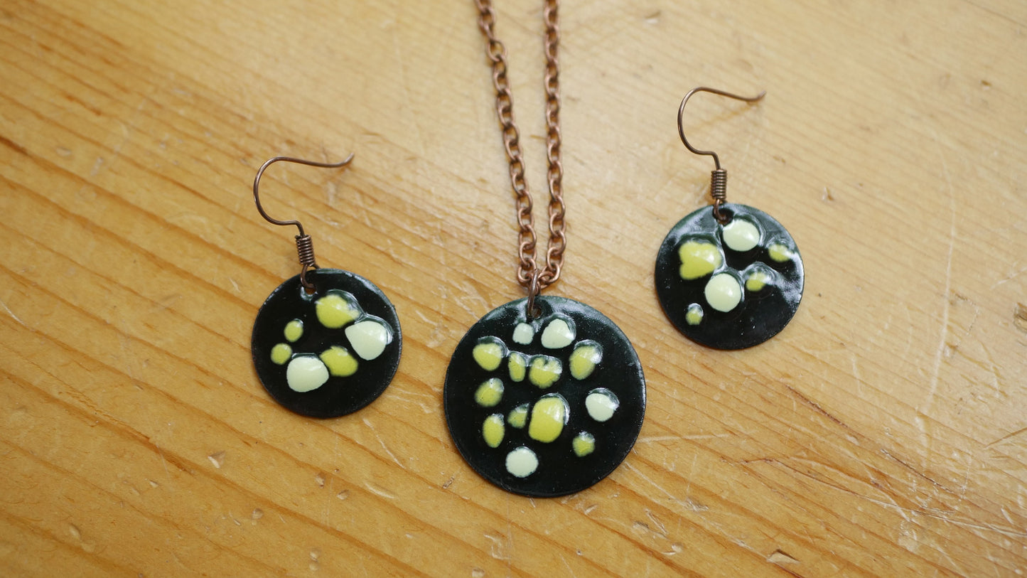 Circle Necklace and Earring Set * Black Yellow Enameled Jewelry * Copper Enamel Jewelry *Handmade Pendant * Hand Enameled Pendant