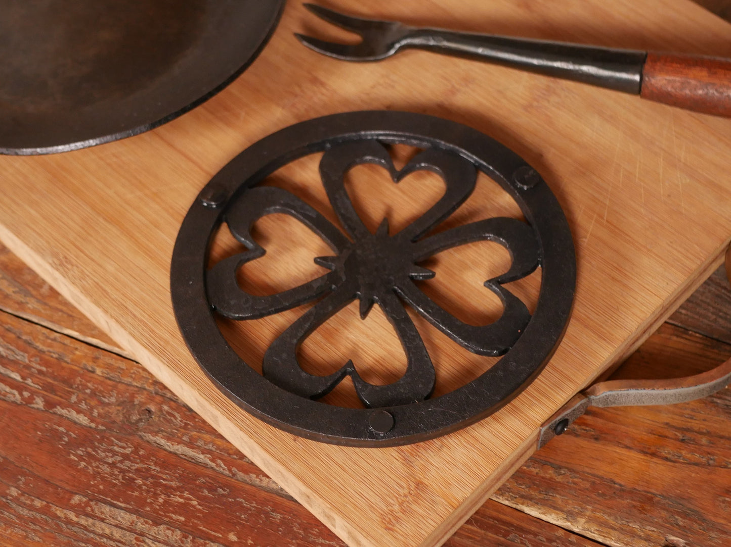 Heart Trivet Set of 3 * Metal Trivets for Hot Dishes * Black Trivets for Hot Pan * Hot Plate Holders * Iron Pot Stand * Hot Plate