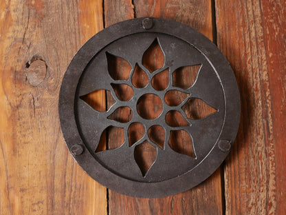 Sunflower Trivet * Metal Trivet for Hot Dishes * Black Trivet for Hot Pan * Trivet with Feet * Hot Plate Holder * Iron Pot Stand * Hot Plate