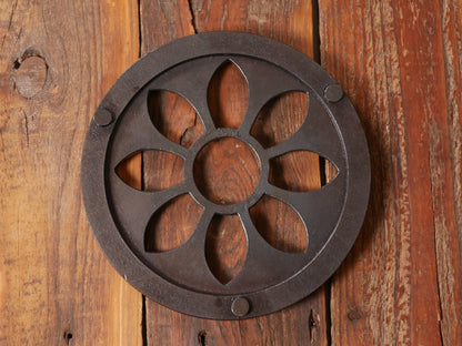 Flower Trivet * Metal Trivet for Hot Dishes * Black Trivet for Hot Pan * Trivet with Feet * Hot Plate Holder * Iron Pot Stand * Hot Plate